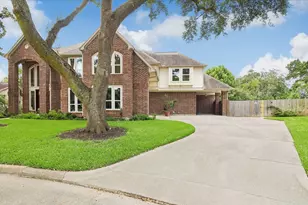 15911 Redwood Pl Dr, Houston, TX 77079 - Photo 2