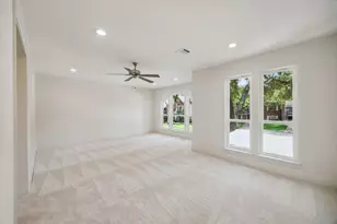 15911 Redwood Pl Dr, Houston, TX 77079 - Photo 32