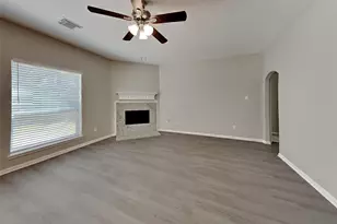 2610 Hilldale Park Ln, Spring, TX 77386 - Photo 2