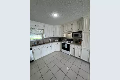 398 Lakeshore S, Onalaska, TX 77360 - Photo 4
