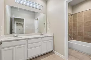 9808 Falling Fern Ln, Houston, TX 77080 - Photo 14