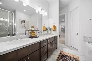 2110 Genesee St, Houston, TX 77006 - Photo 24