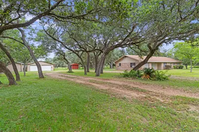 1205 Struss Lane, Columbus, TX 78934 - Photo 2