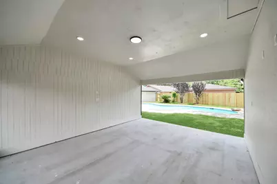 6023 Lattimer Drive, Houston, TX 77035 - Photo 14