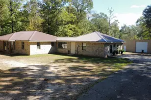 431 Ridgewood Dr, Shepherd, TX 77371 - Photo 2