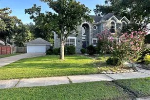 13315 Denver Oaks Dr, Houston, TX 77065 - Photo 2