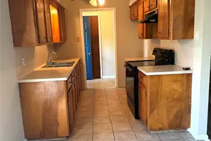 3001 Brook Dr, Huntsville, TX 77340 - Photo 8