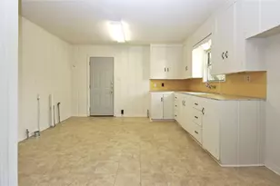 108 W Mink, Willis, TX 77378 - Photo 4