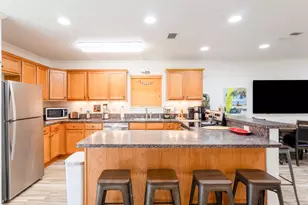 127 Pompano Ave, Galveston, TX 77550 - Photo 6