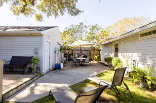 127 Pompano Ave, Galveston, TX 77550 - Photo 14