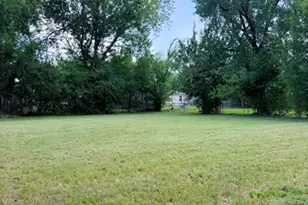 8511 Ridgepoint Dr, Houston, TX 77055 - Photo 2