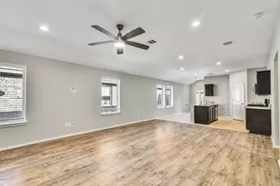 16831 Silent Pines Ct, Conroe, TX 77302 - Photo 6