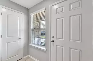 16831 Silent Pines Ct, Conroe, TX 77302 - Photo 4