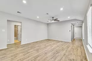 16831 Silent Pines Ct, Conroe, TX 77302 - Photo 8