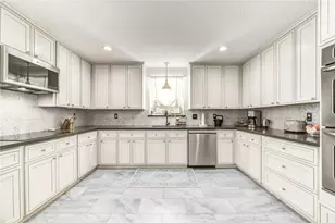 11715 Cypresswood Dr, Houston, TX 77070 - Photo 10