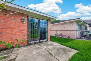 3102 Knotty Oaks Trail, Houston, TX 77045 - Photo 30