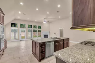 27946 Emory Cove Dr, Spring, TX 77386 - Photo 12