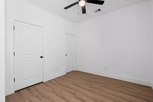 9437 Pembrook St, Houston, TX 77016 - Photo 24