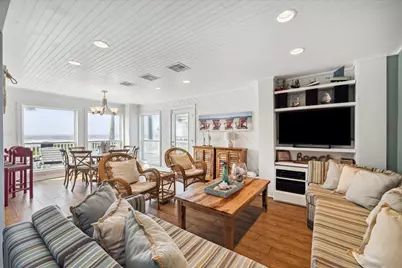 4211 Long Tom Ct, Galveston, TX 77554 - Photo 10