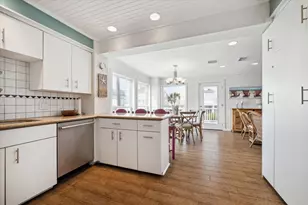 4211 Long Tom Ct, Galveston, TX 77554 - Photo 14
