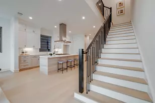 1010 E 26th St, Houston, TX 77009 - Photo 12