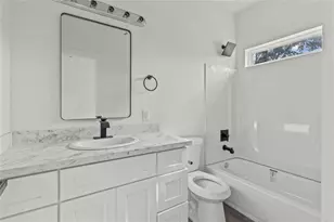 8501 Denby St, Houston, TX 77012 - Photo 4