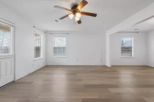 9747 Gulfstream Dr, Conroe, TX 77303 - Photo 24