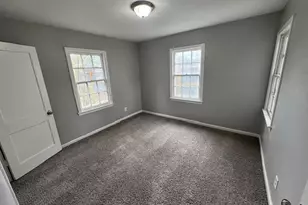 7343 Forrestal St, Houston, TX 77033 - Photo 8