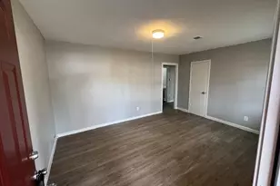 7343 Forrestal St, Houston, TX 77033 - Photo 2