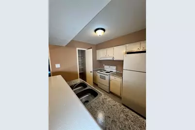 8201 Richmond #12, Houston, TX 77063 - Photo 4