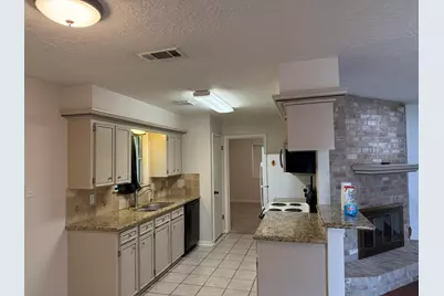 515 Tresvant Drive, Houston, TX 77598 - Photo 14