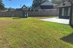 515 Tresvant Dr, Houston, TX 77598 - Photo 12