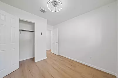 11059 Vailview Drive, Houston, TX 77016 - Photo 24