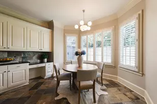2826 Robinhood St, West University Place, TX 77005 - Photo 6