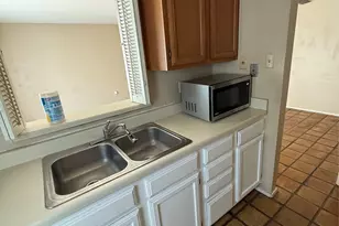 305 Avondale St, Houston, TX 77006 - Photo 4