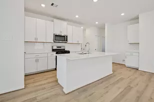 18555 Lndg Mdws Ln, New Caney, TX 77357 - Photo 16