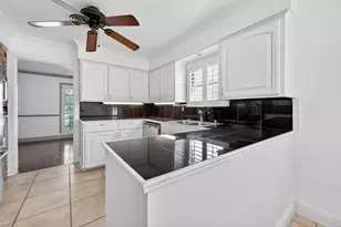 10309 Ivyridge Rd, Houston, TX 77043 - Photo 22