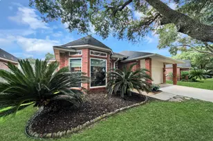 4634 Jaymar Dr, Sugar Land, TX 77479 - Photo 2