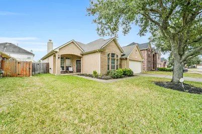 2612 Sun Flare Lane, Pearland, TX 77584 - Photo 1