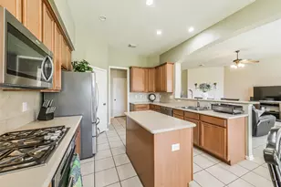 2612 Sun Flare Ln, Pearland, TX 77584 - Photo 14