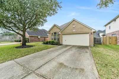 2612 Sun Flare Lane, Pearland, TX 77584 - Photo 2