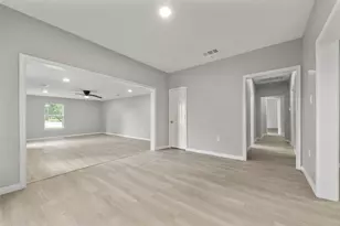 660 Redwood St, Kountze, TX 77625 - Photo 8