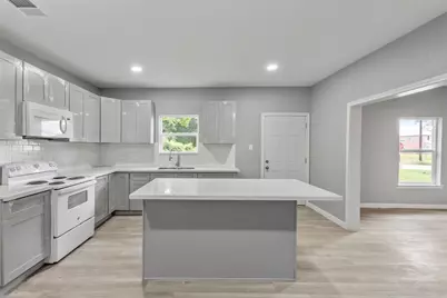 660 Redwood Street, Kountze, TX 77625 - Photo 10