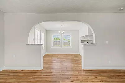 1114 W 5th Street, Freeport, TX 77541 - Photo 10