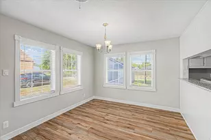 1114 W 5th St, Freeport, TX 77541 - Photo 12