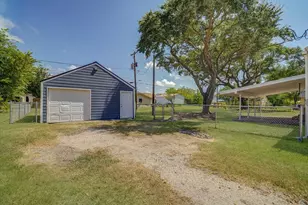 1114 W 5th St, Freeport, TX 77541 - Photo 34