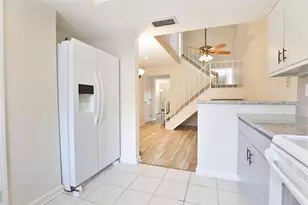 5005 Georgi Ln, Houston, TX 77092 - Photo 10