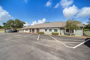 1609 N Richmond Rd, Wharton, TX 77488 - Photo 16