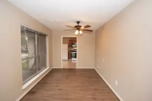 2513 Harpers Ferry Dr, League City, TX 77573 - Photo 8