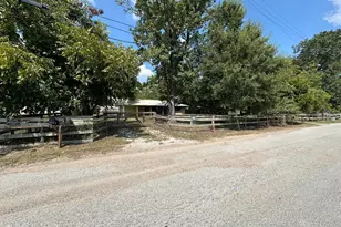 22450 Oakley Rd, New Caney, TX 77357 - Photo 2